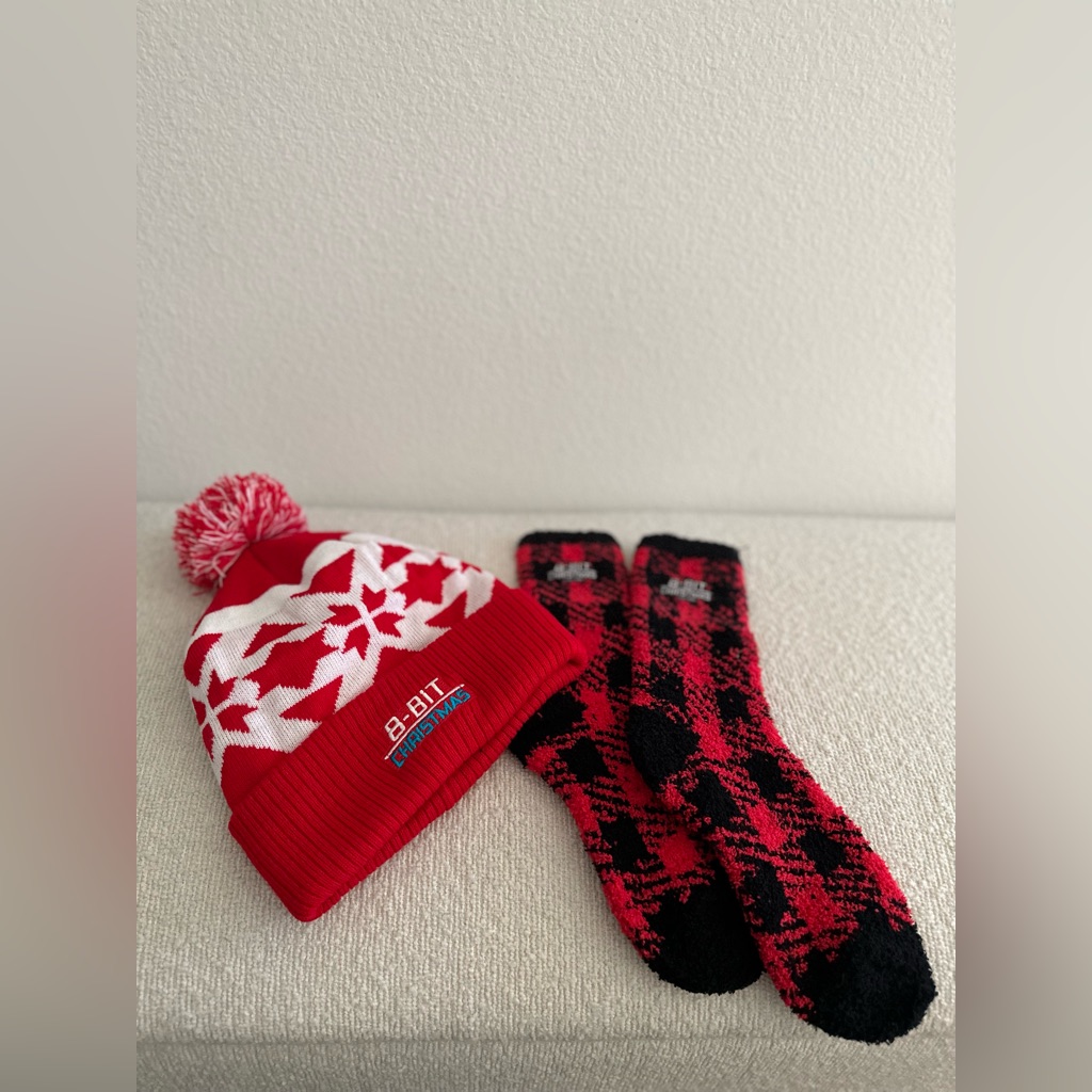 Beanie & Socks